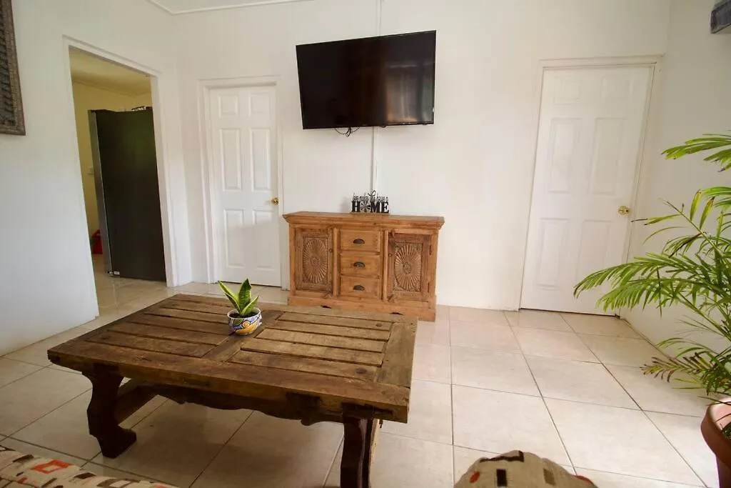 Ferienhaus Taylor'S Retreat - 5Min To Sandals Resort & Beach Buccament