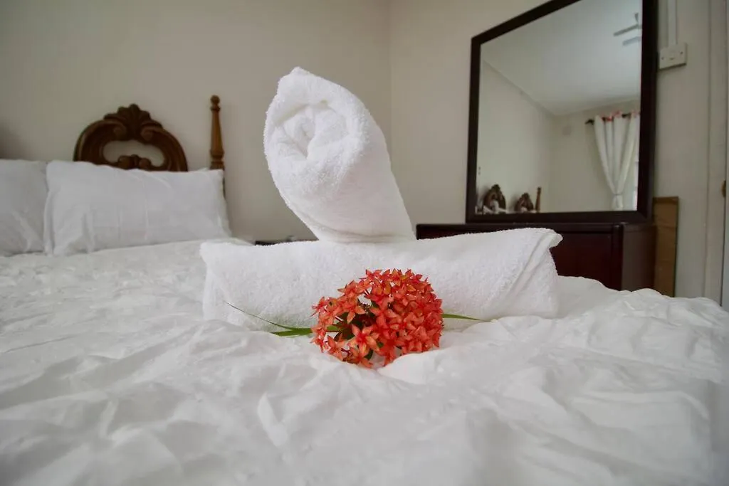 Taylor'S Retreat - 5Min To Sandals Resort & Beach Buccament